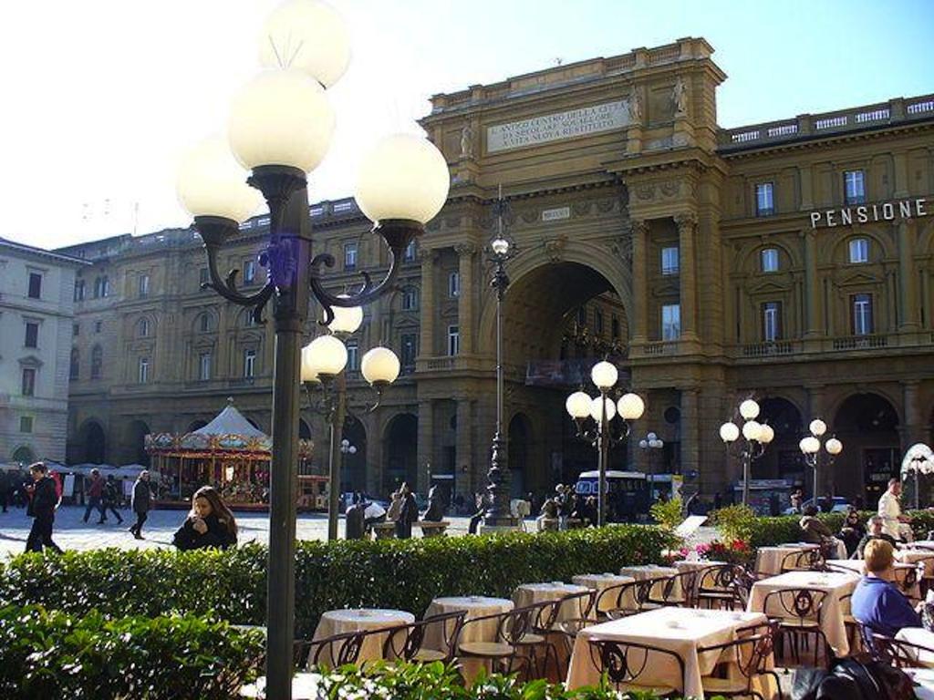 Hostel Veronique Florence Exterior photo